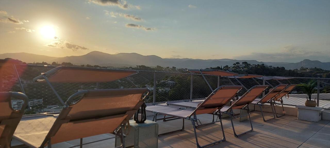 Twenty Rent Hotel Cagnes-sur-Mer Eksteriør billede
