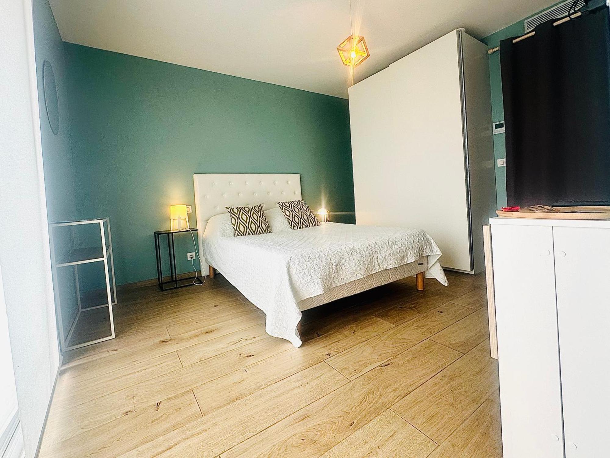 Twenty Rent Hotel Cagnes-sur-Mer Eksteriør billede