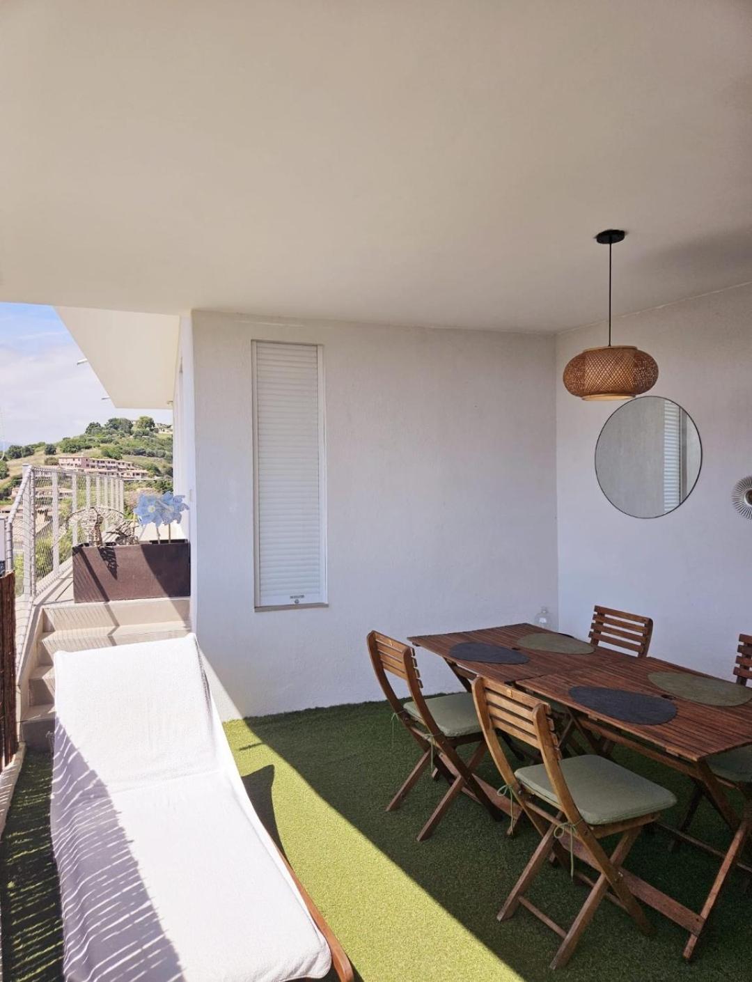 Twenty Rent Hotel Cagnes-sur-Mer Eksteriør billede