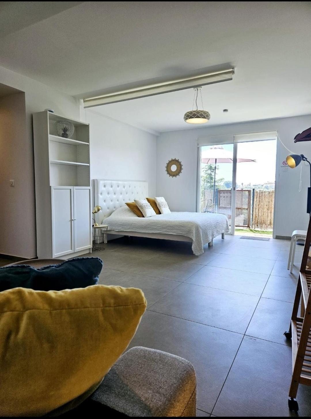 Twenty Rent Hotel Cagnes-sur-Mer Eksteriør billede